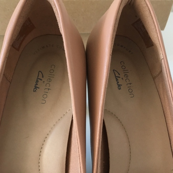 Beautiful and comfy Clarks Adriel Viola 👠 See description! - Picture 8 of 12